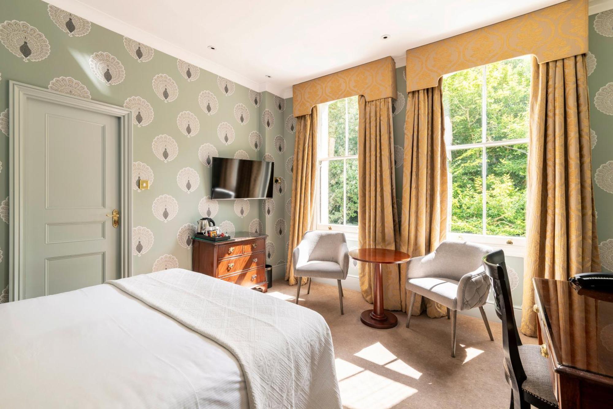The Petersham Richmond (Greater London)