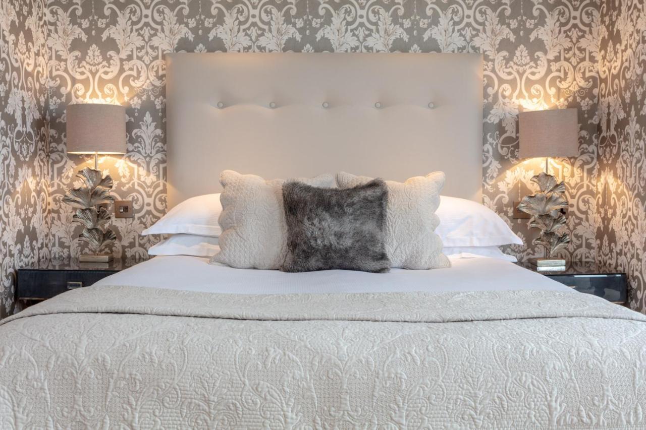 The Petersham 4*
