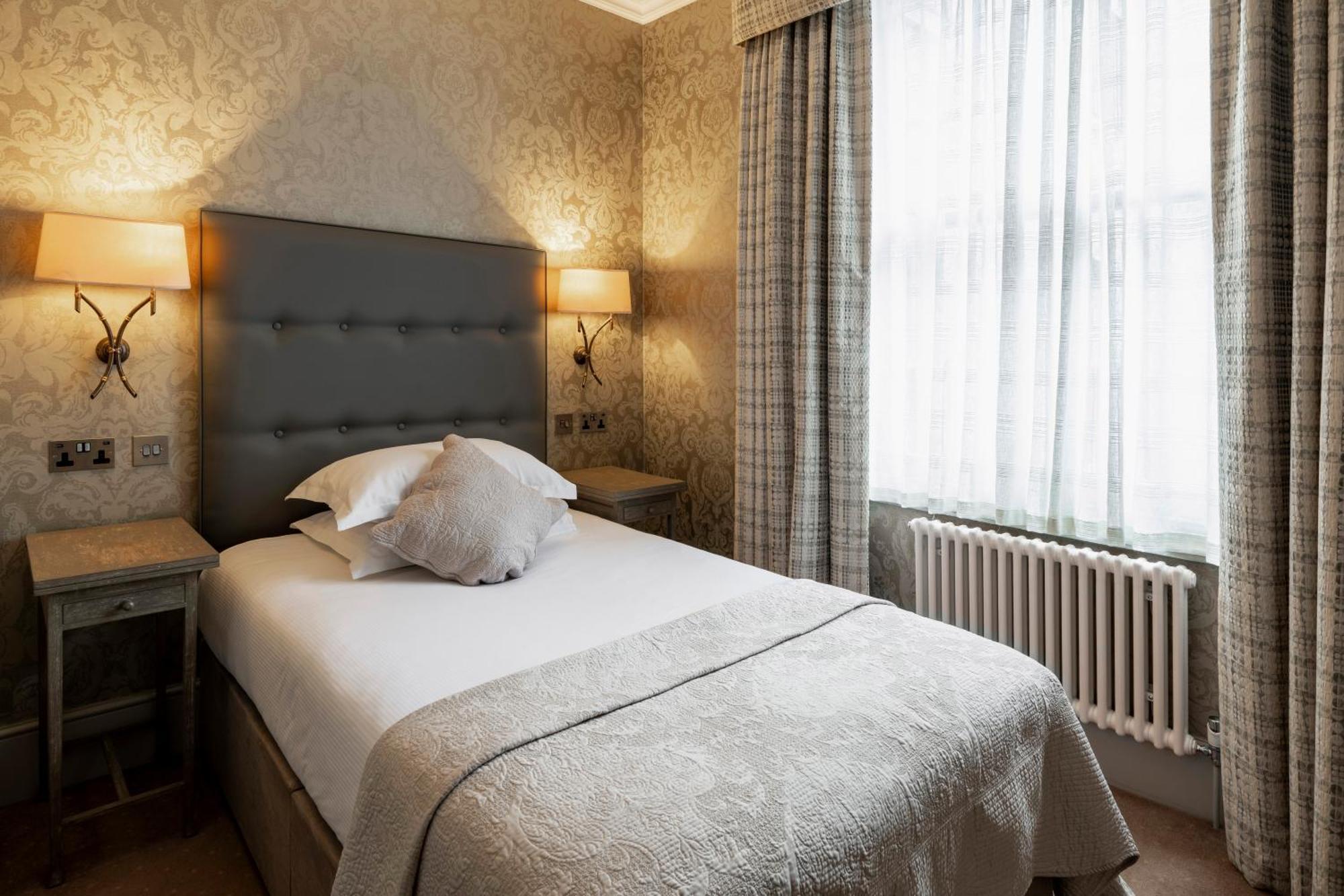 The Petersham Отель 4*